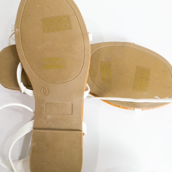 Journee Collection Libbie Sandals-6 - Picture 3 of 3